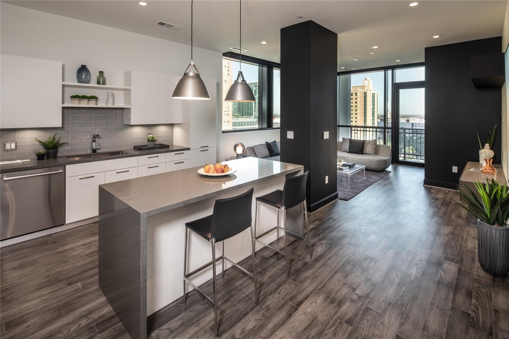 1211 Caroline Street - Photo 17