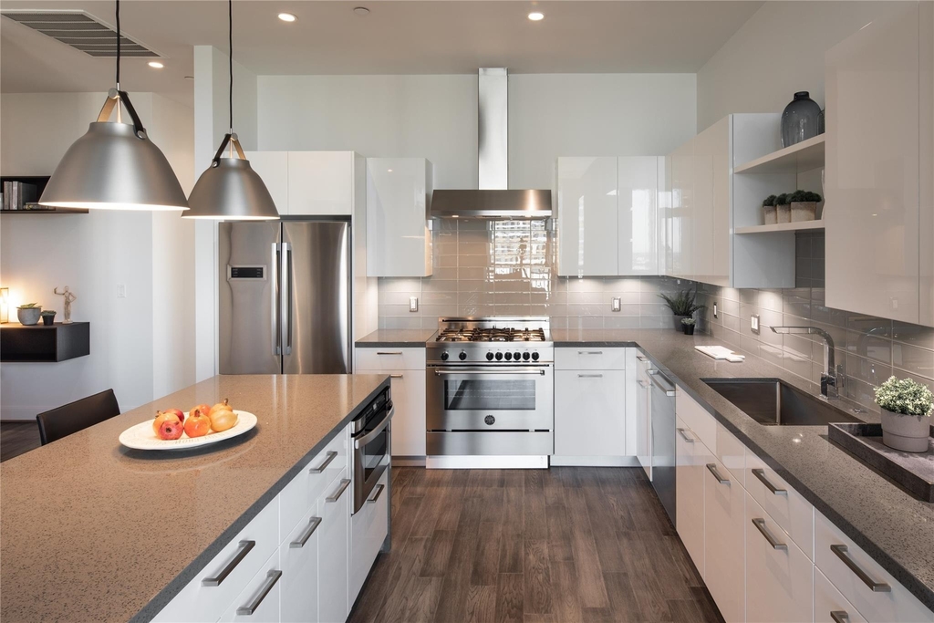 1211 Caroline Street - Photo 19