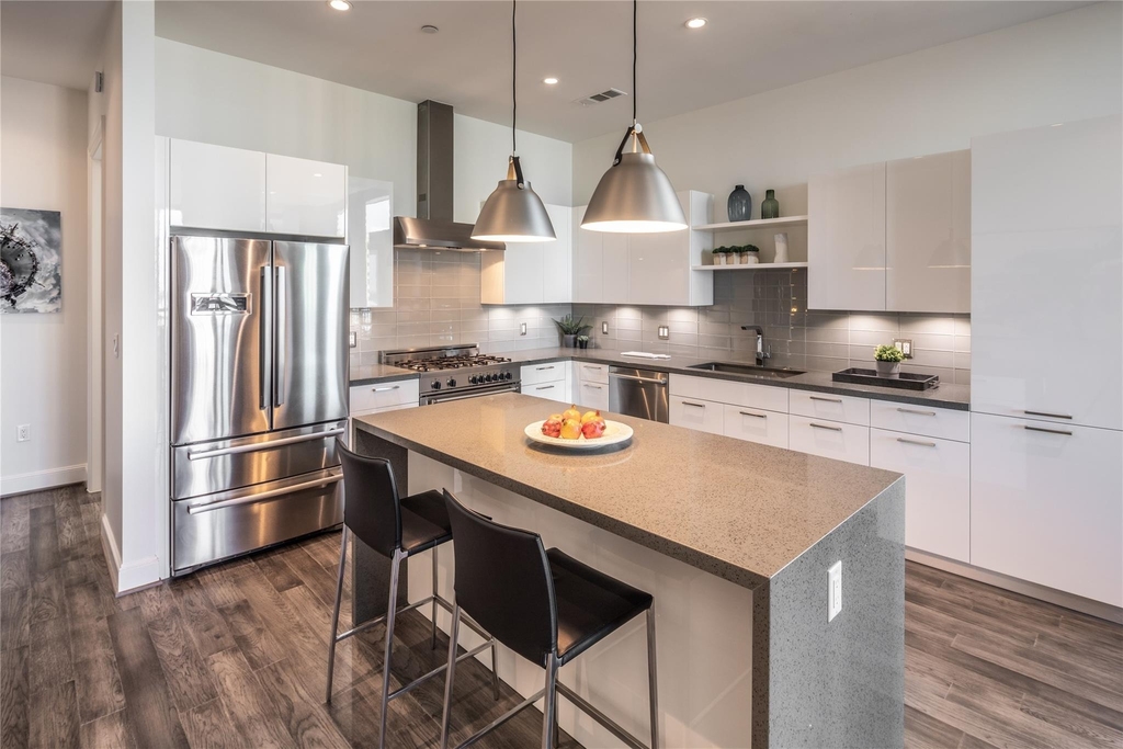 1211 Caroline Street - Photo 16