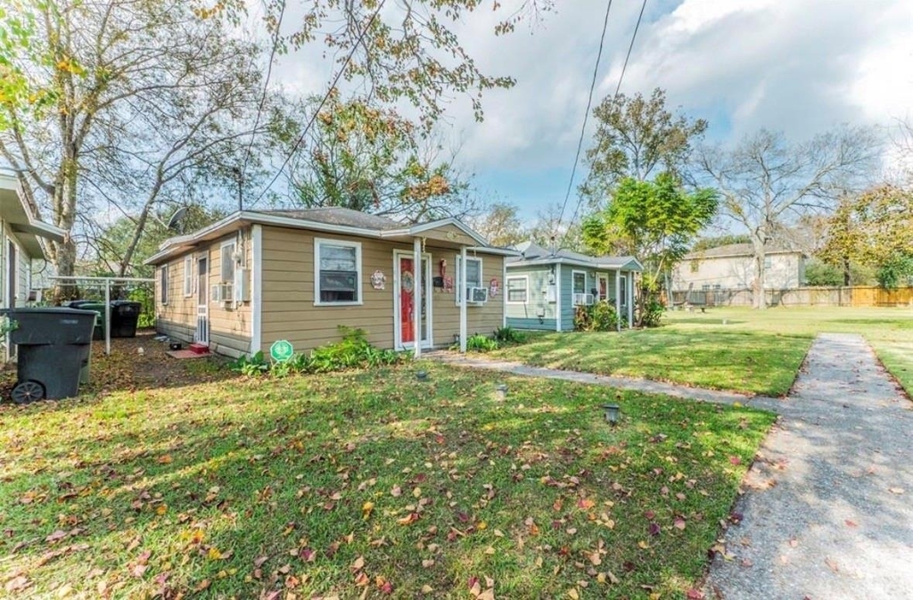 4753 Mallow Street - Photo 1