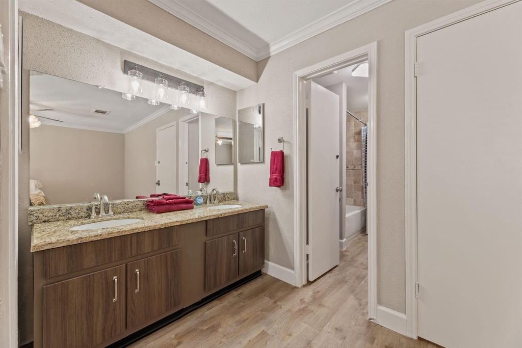 9200 W Bellfort Street - Photo 17