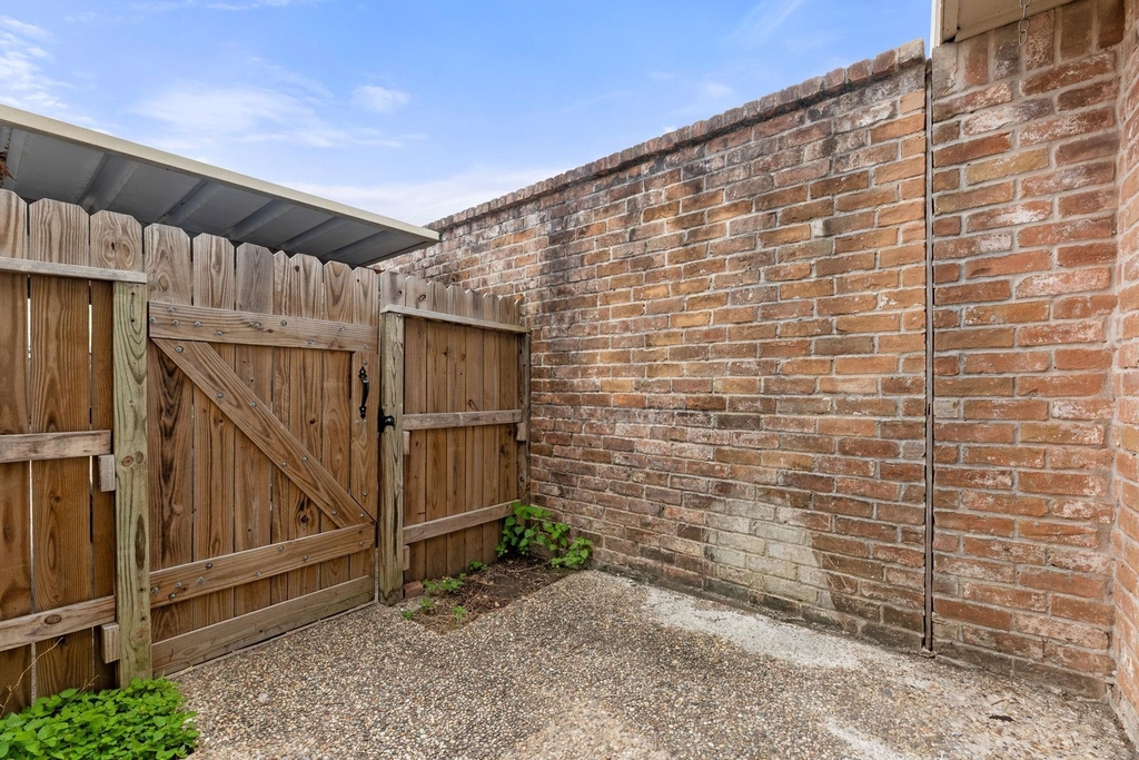 9200 W Bellfort Street - Photo 26