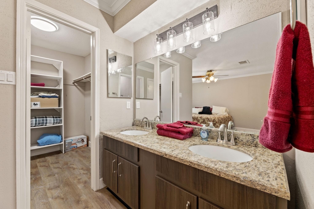 9200 W Bellfort Street - Photo 16