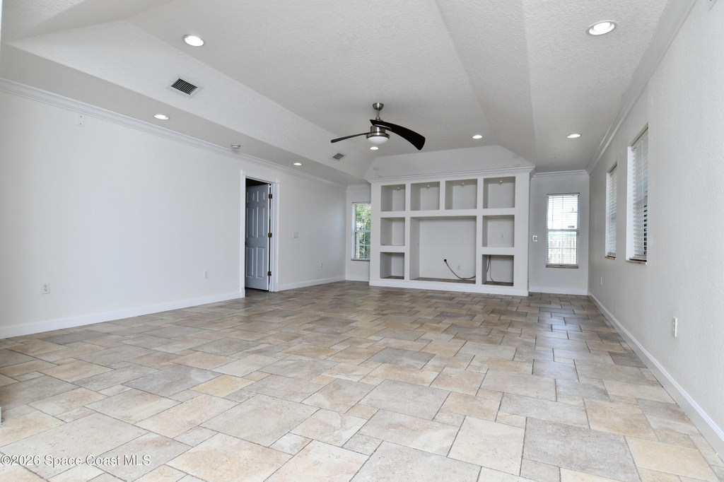 2185 Acacia Street Ne - Photo 8