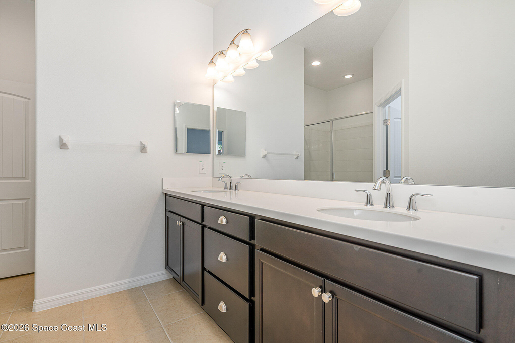2688 Avalonia Drive - Photo 16