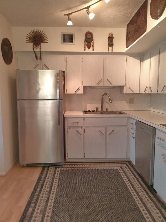 2361 Ecuadorian Way - Photo 14