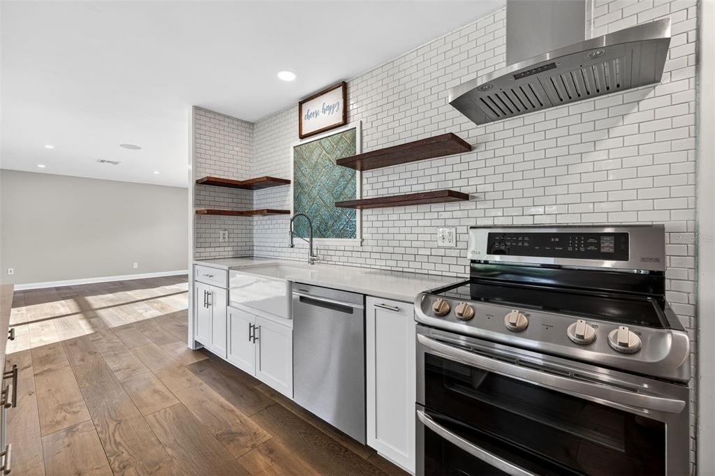 4200 Beach Drive Se - Photo 4