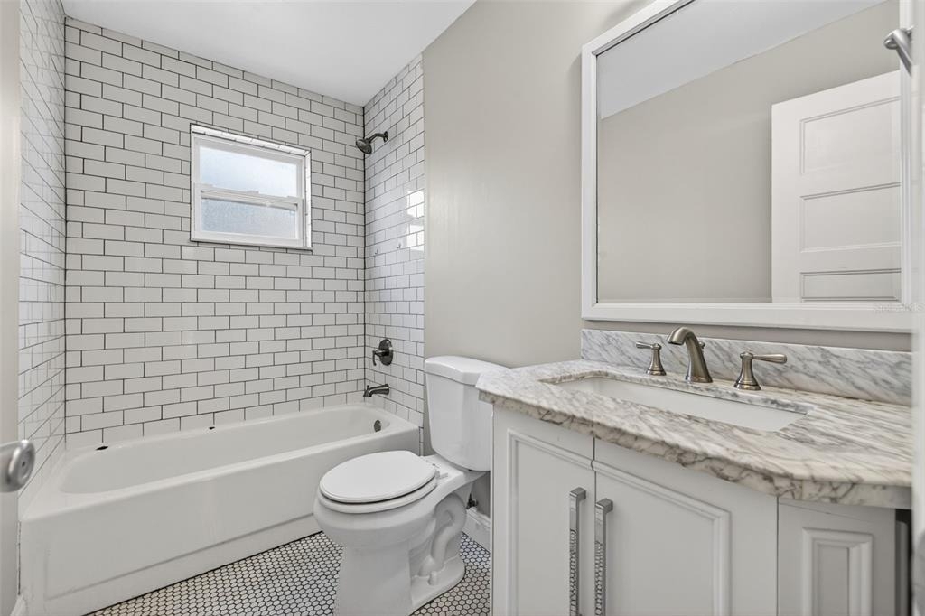 4200 Beach Drive Se - Photo 10