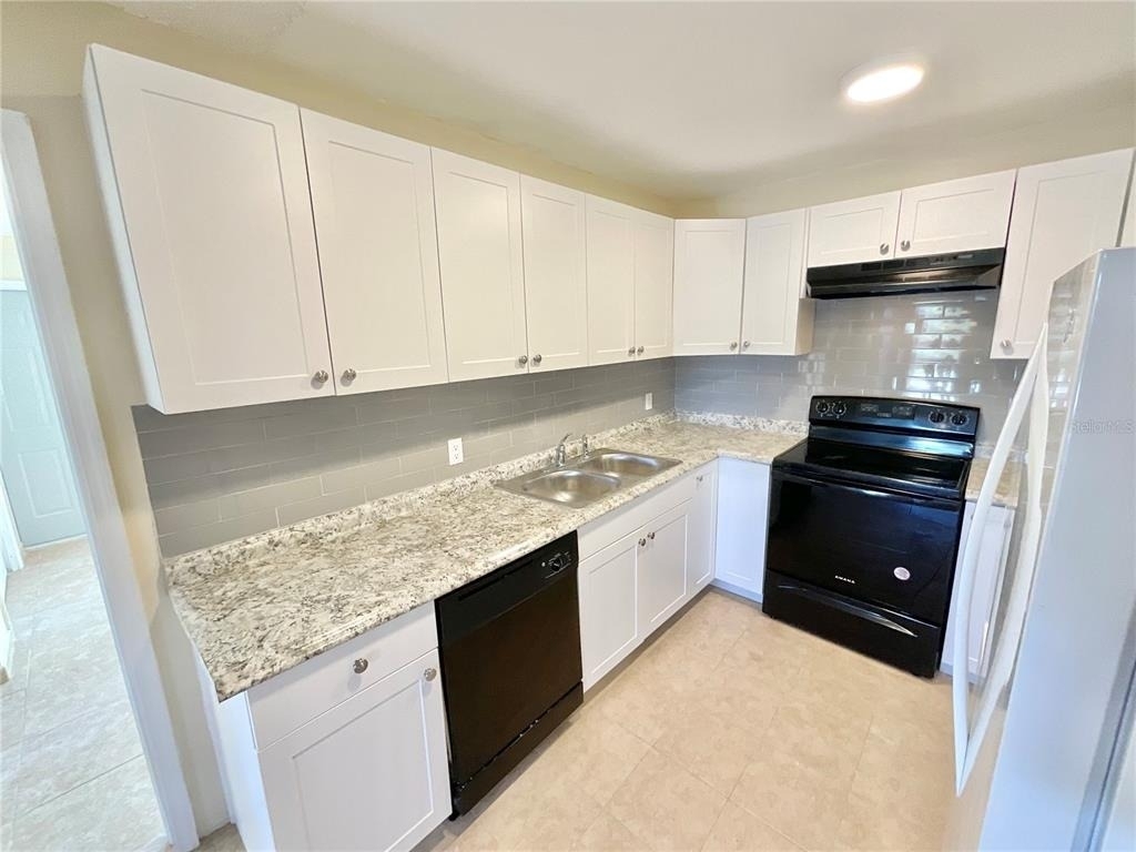 3127 Corona Drive - Photo 5