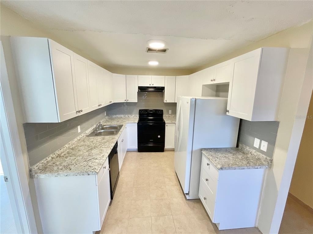 3127 Corona Drive - Photo 3