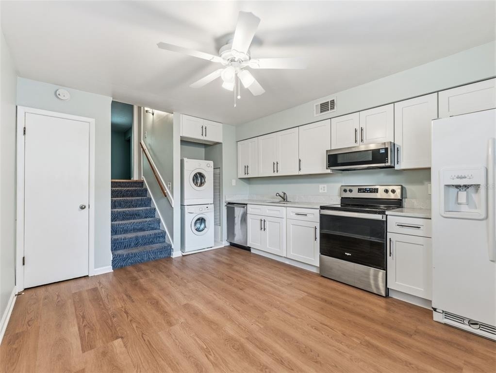 4233 La Sorrento Court - Photo 2
