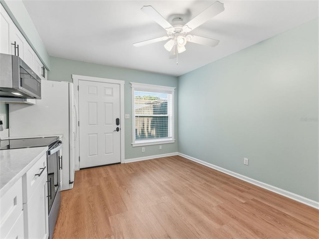 4233 La Sorrento Court - Photo 7
