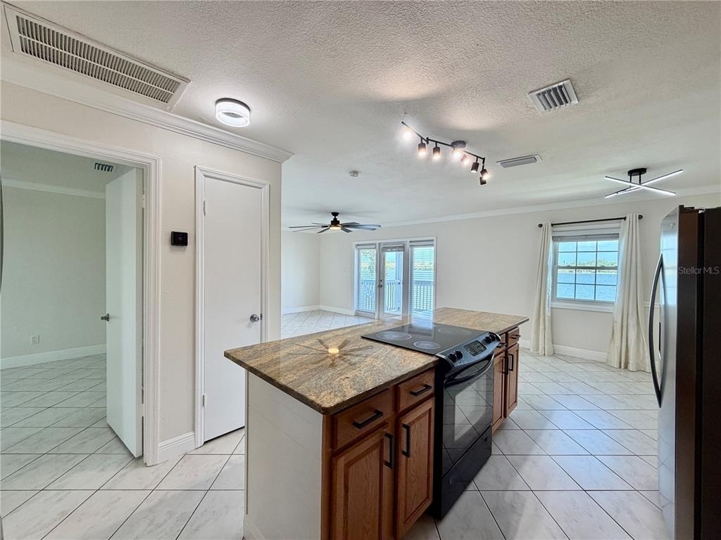 5117 Salmon Drive Se - Photo 8