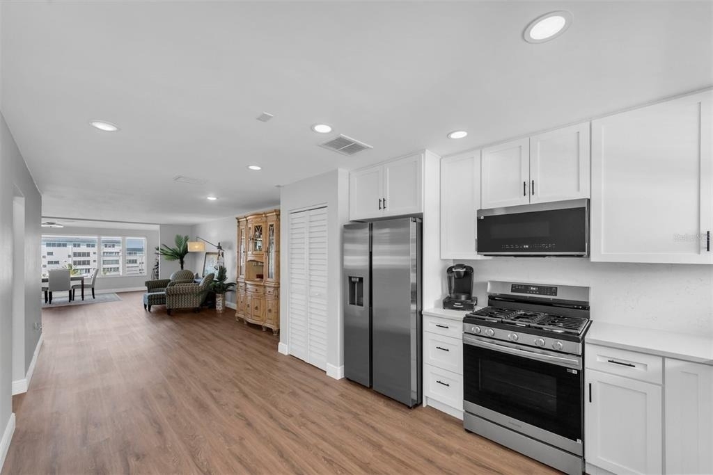 6025 Shore Boulevard S - Photo 13