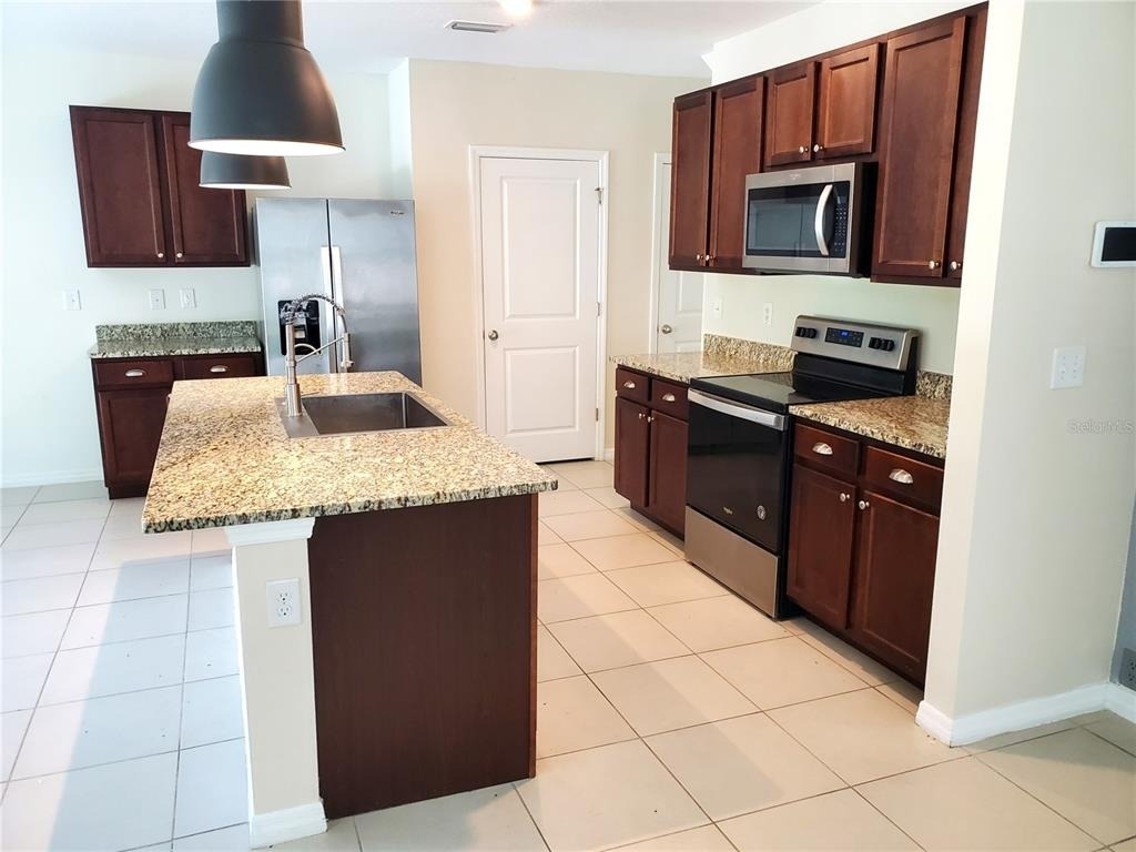 32871 Brooks Hawk Lane - Photo 18