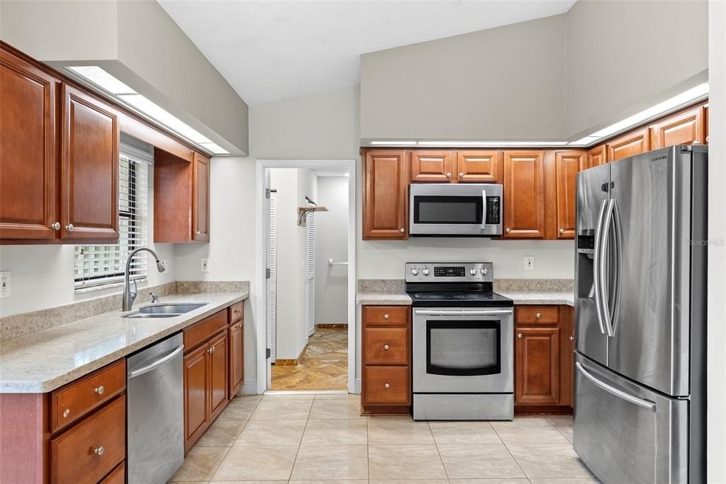 723 Pent Street - Photo 7