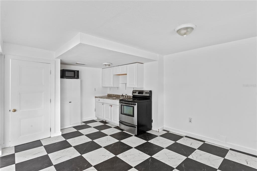 4103 N Howard Avenue - Photo 9