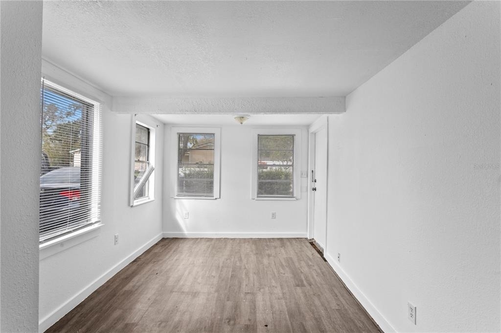 4103 N Howard Avenue - Photo 3