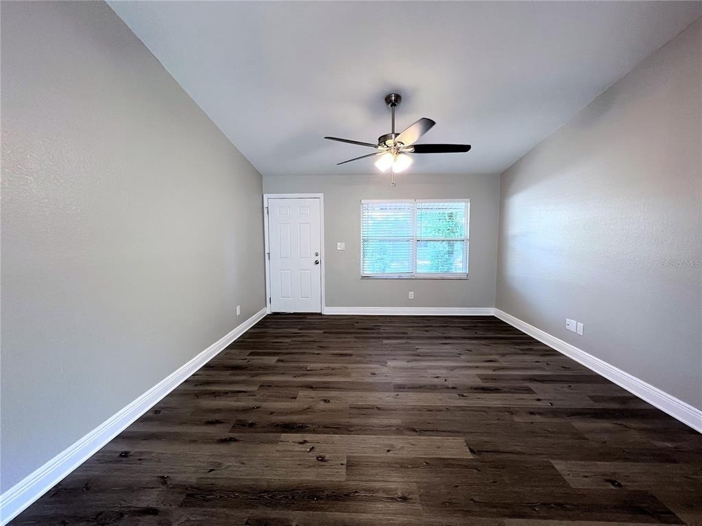 14603 64th Street N - Photo 2