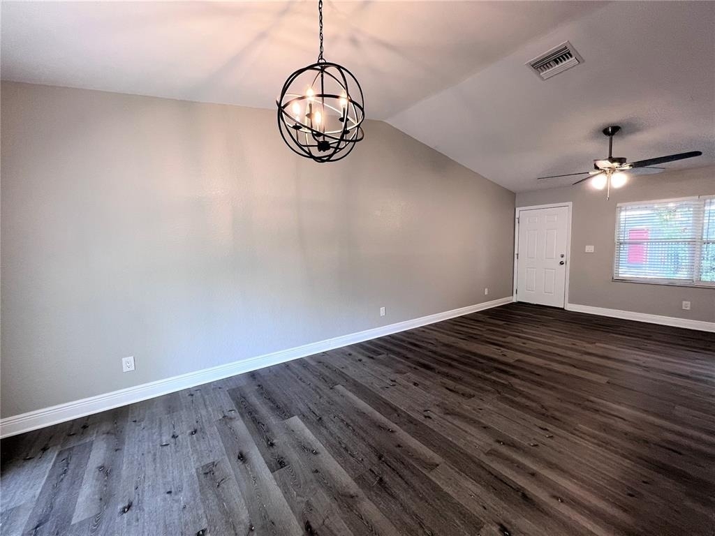 14603 64th Street N - Photo 5