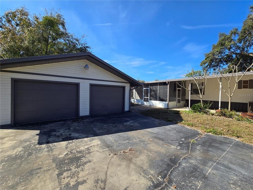 2875 Bay Avenue - Photo 13