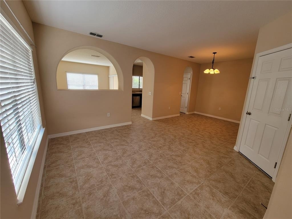 2223 Seven Oaks Drive - Photo 4