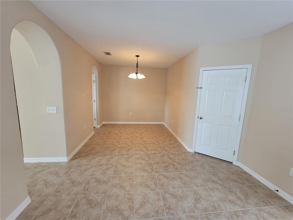 2223 Seven Oaks Drive - Photo 5