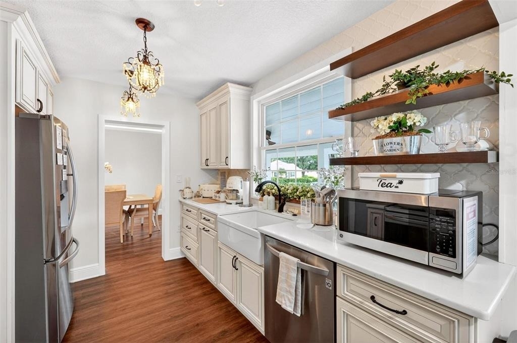 1099 Grove Avenue - Photo 40