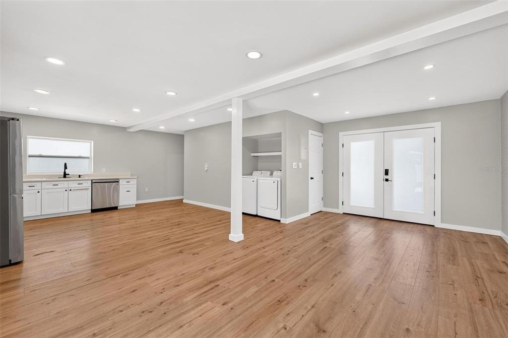 1099 Grove Avenue - Photo 12