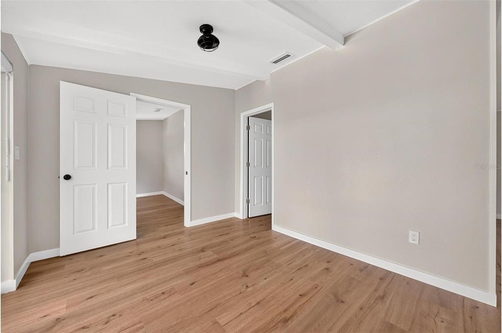 1099 Grove Avenue - Photo 45