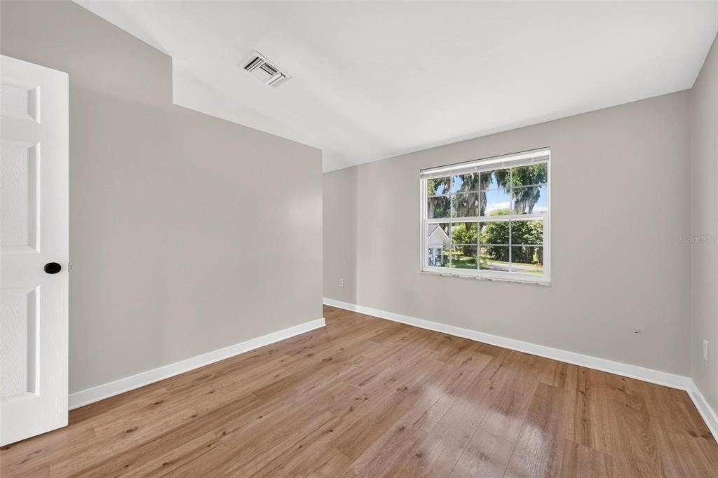 1099 Grove Avenue - Photo 40
