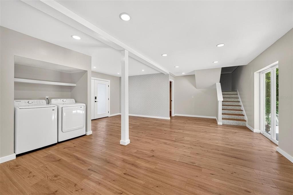 1099 Grove Avenue - Photo 10