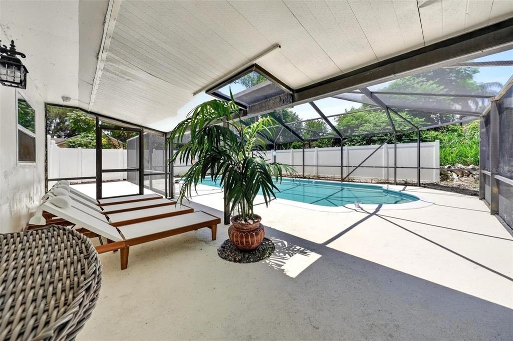 1099 Grove Avenue - Photo 26