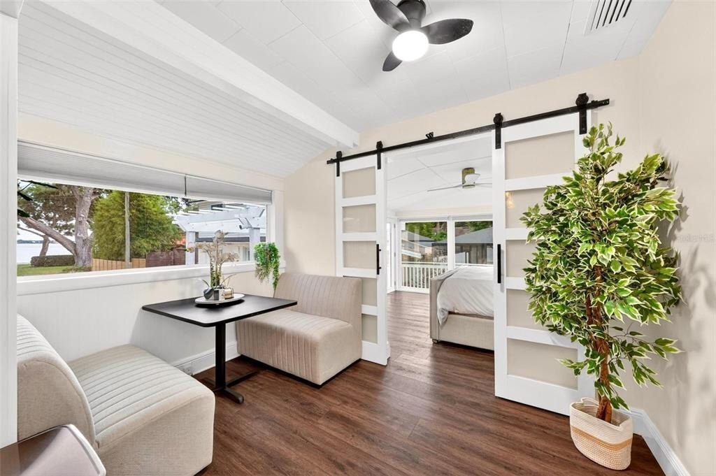 1099 Grove Avenue - Photo 41