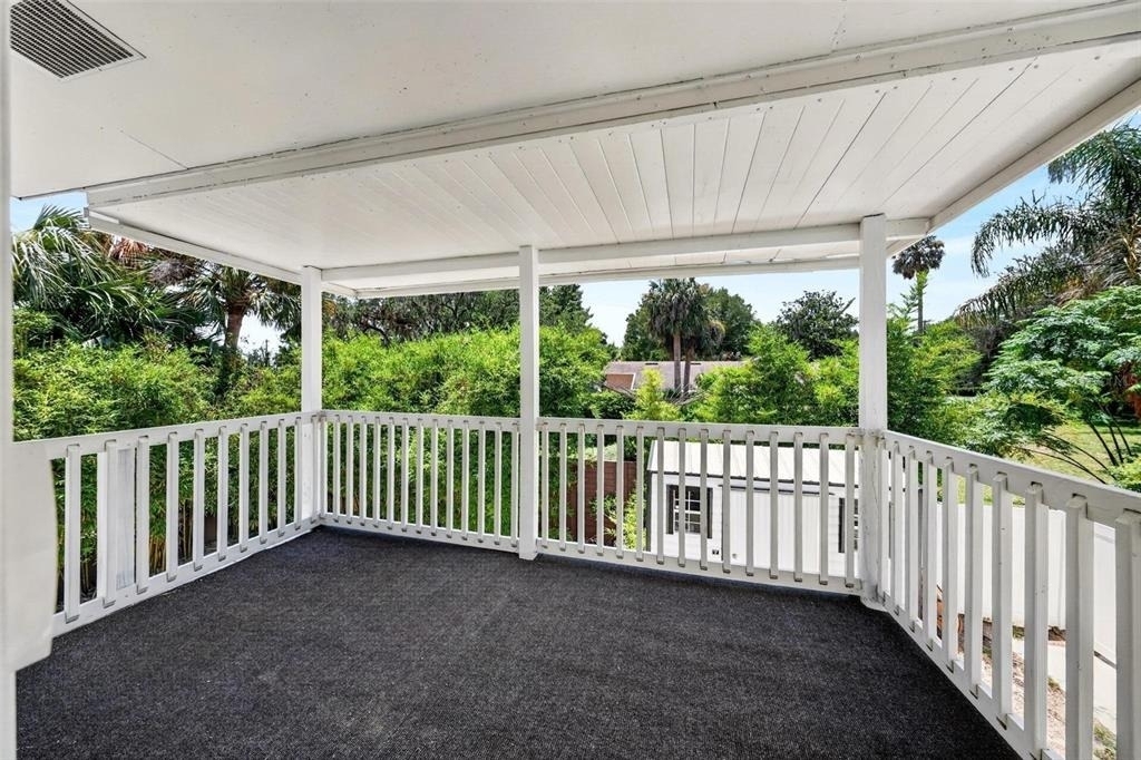 1099 Grove Avenue - Photo 32