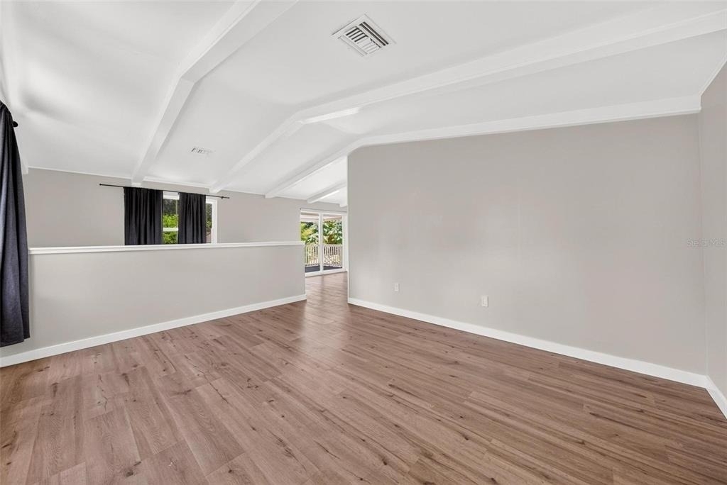 1099 Grove Avenue - Photo 38