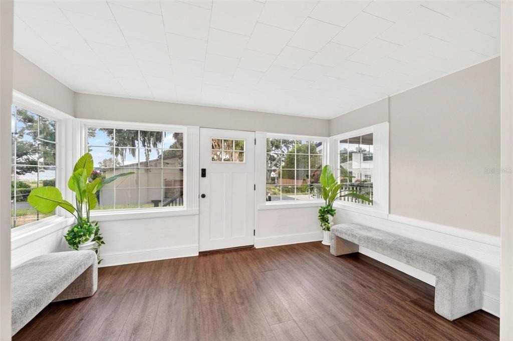1099 Grove Avenue - Photo 35