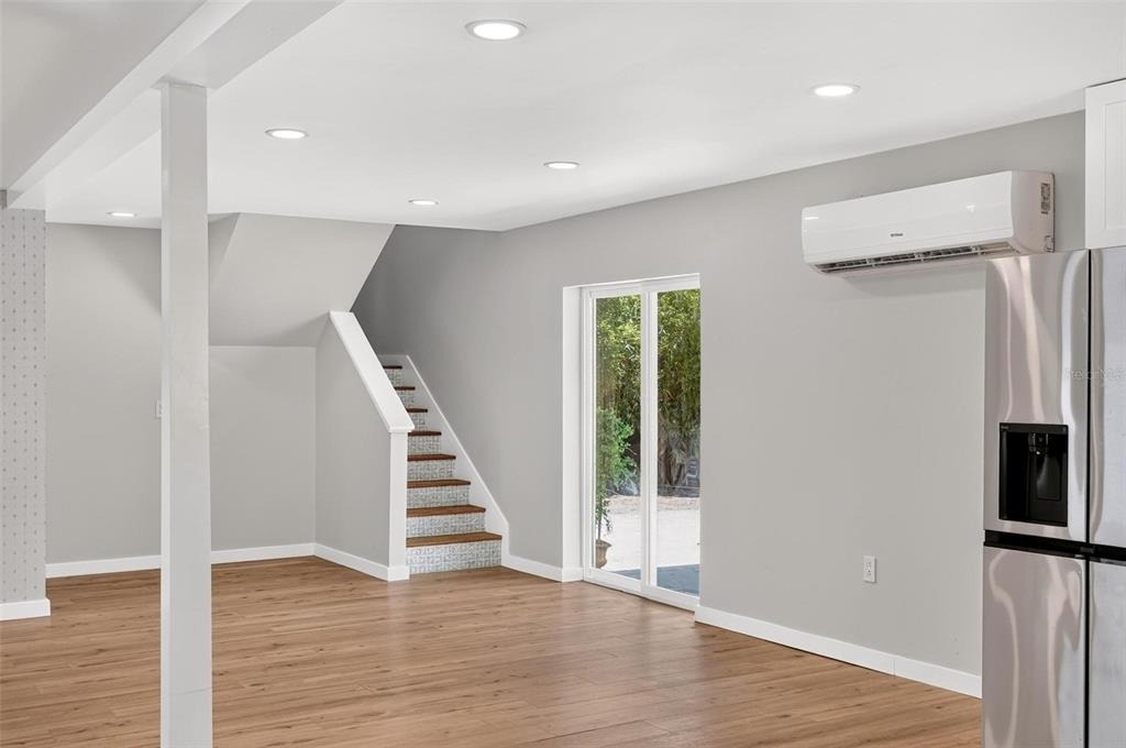 1099 Grove Avenue - Photo 16