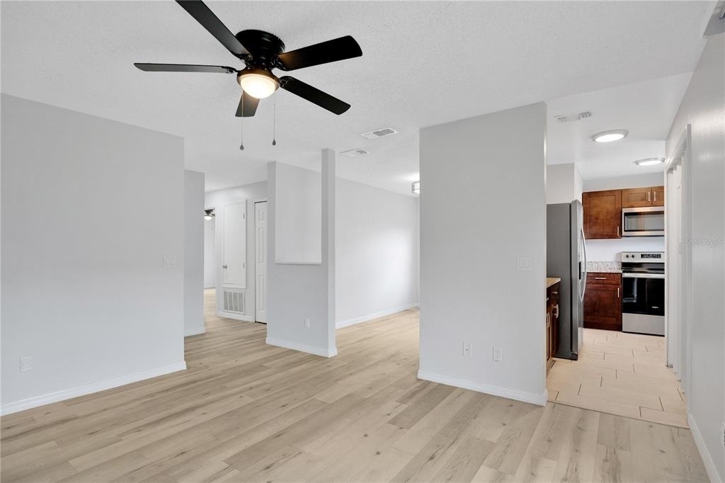 4100 Pershing Pointe Place - Photo 4