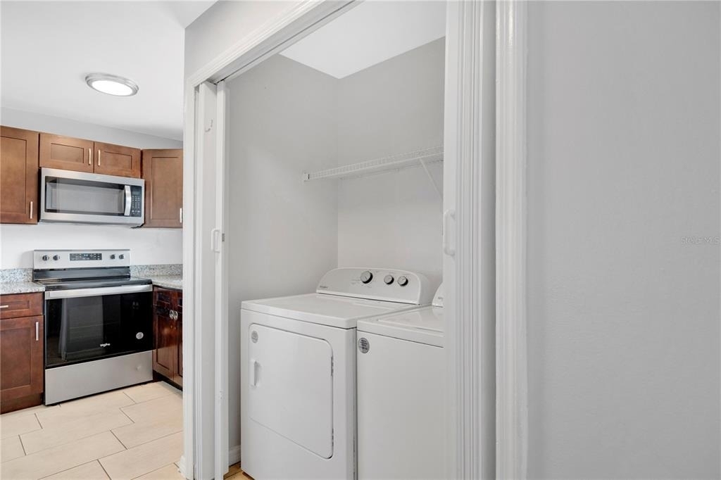 4100 Pershing Pointe Place - Photo 11