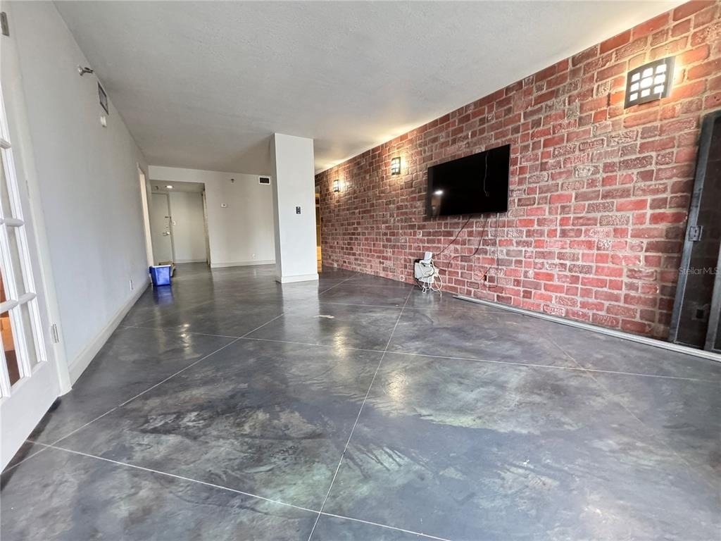 400 E Colonial Drive - Photo 6