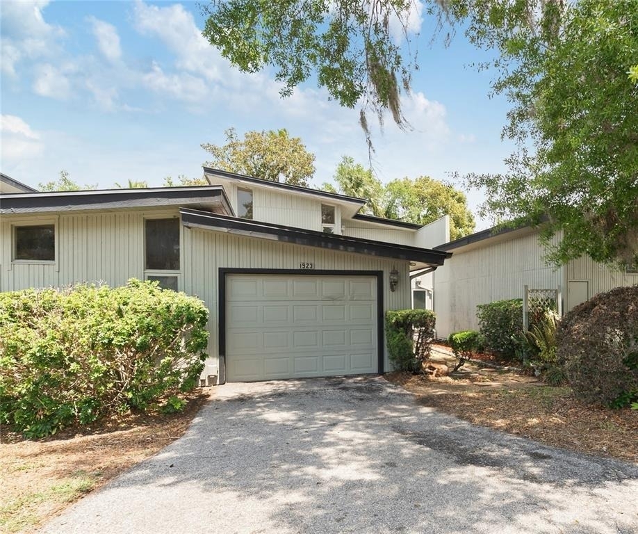 1923 Lake Alden Drive - Photo 0