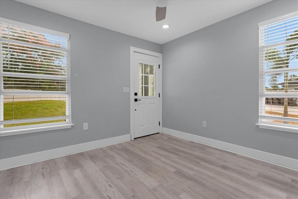 4521 Edgewater Drive - Photo 3