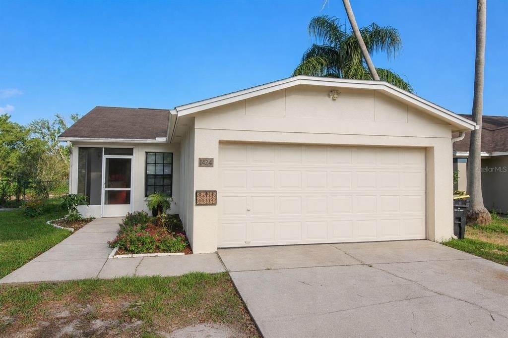 1424 Bramblewood Drive - Photo 0