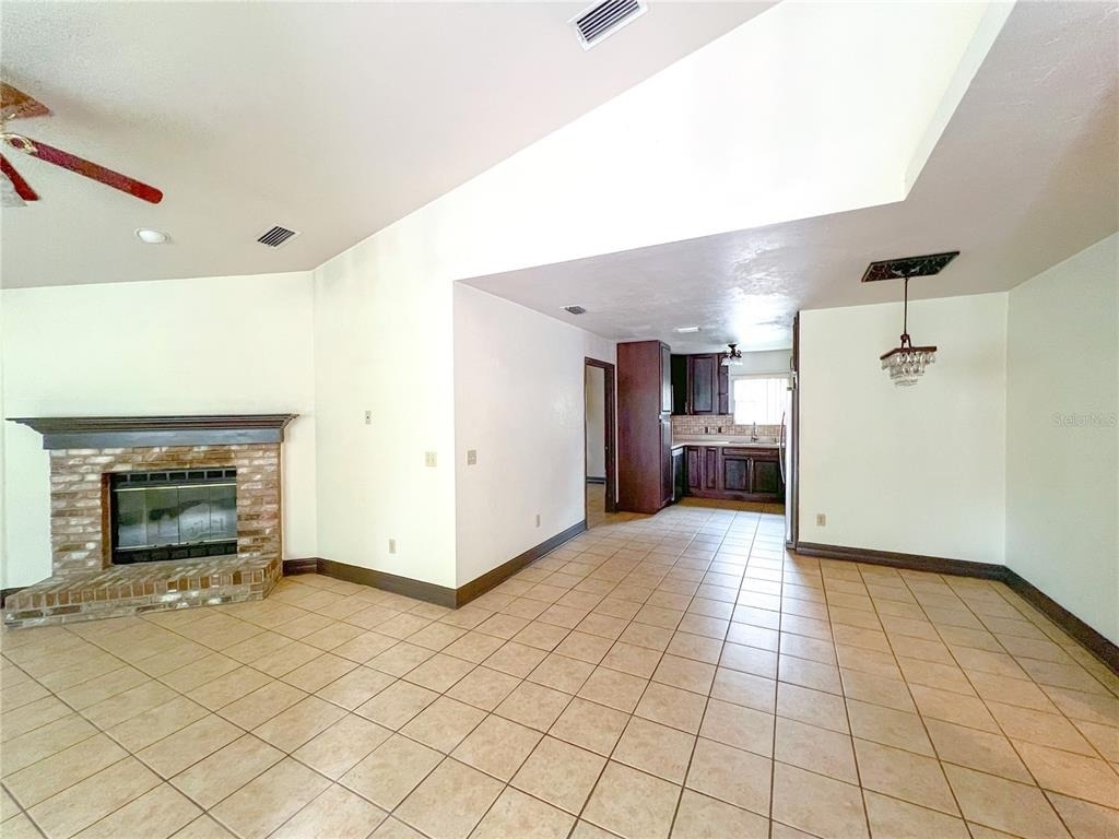 4112 Nw 16th Drive - Photo 2