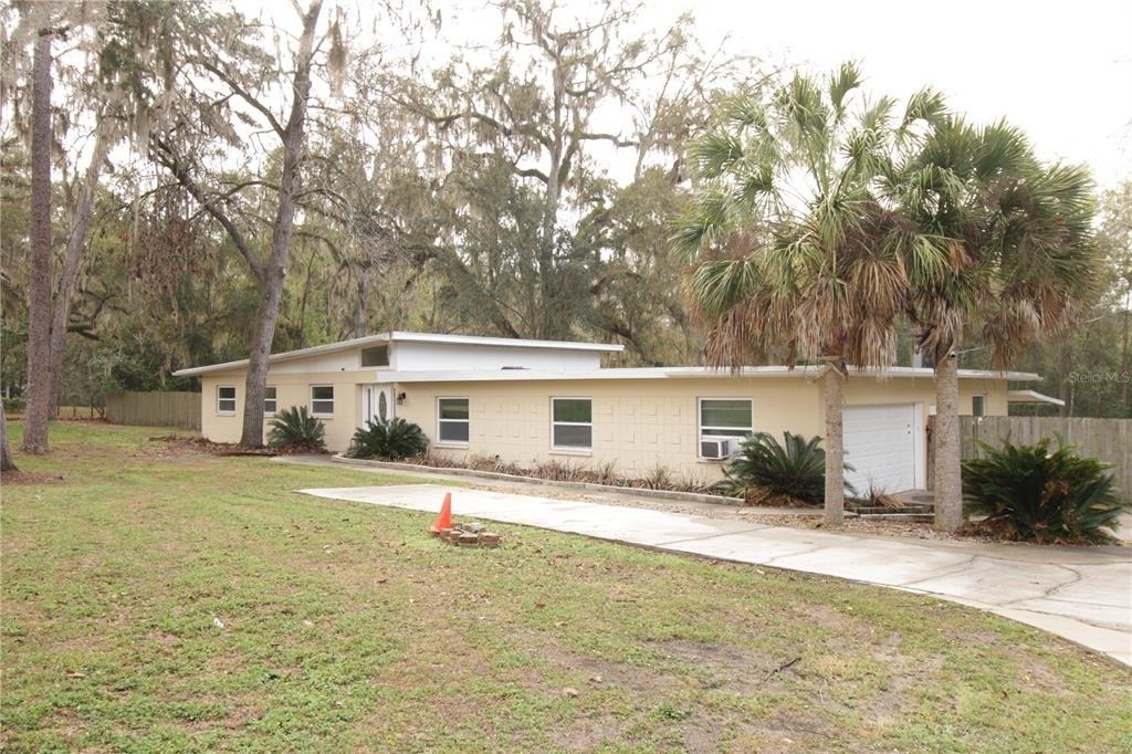 10907 Sw 24th Avenue - Photo 1