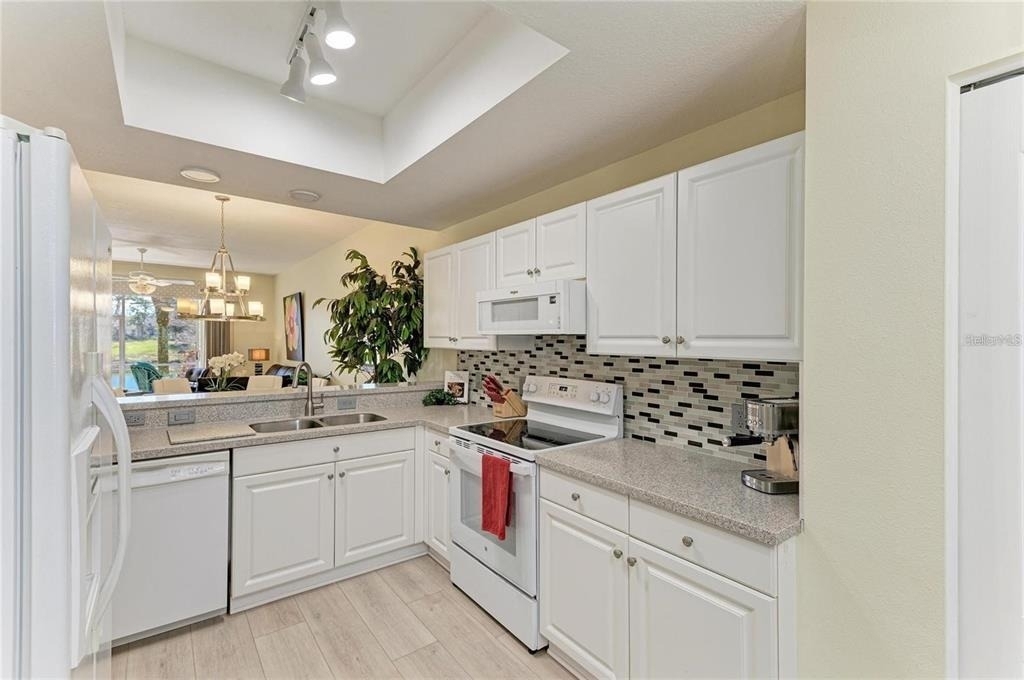 5350 Hyland Hills Avenue - Photo 10