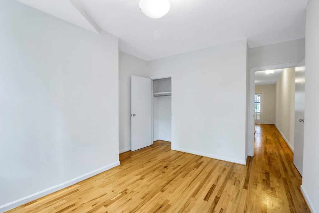 1167 2nd Avenue - Photo 3