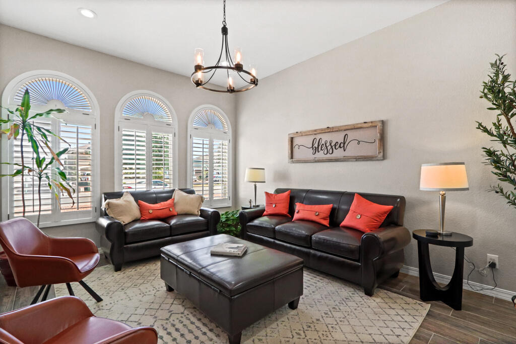 2037 Shreya Street - Photo 7