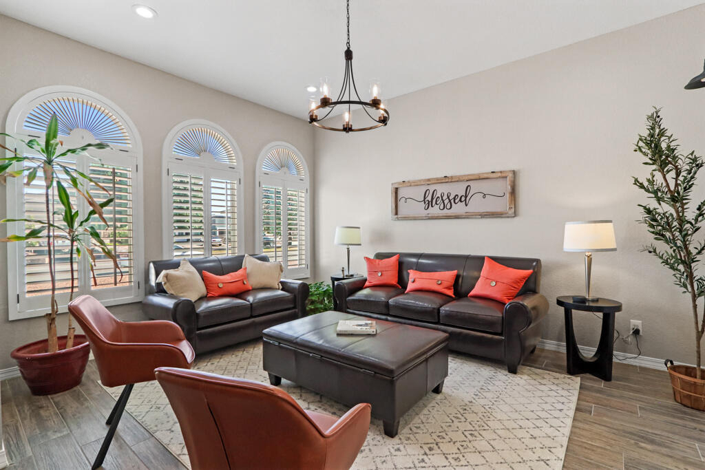2037 Shreya Street - Photo 5